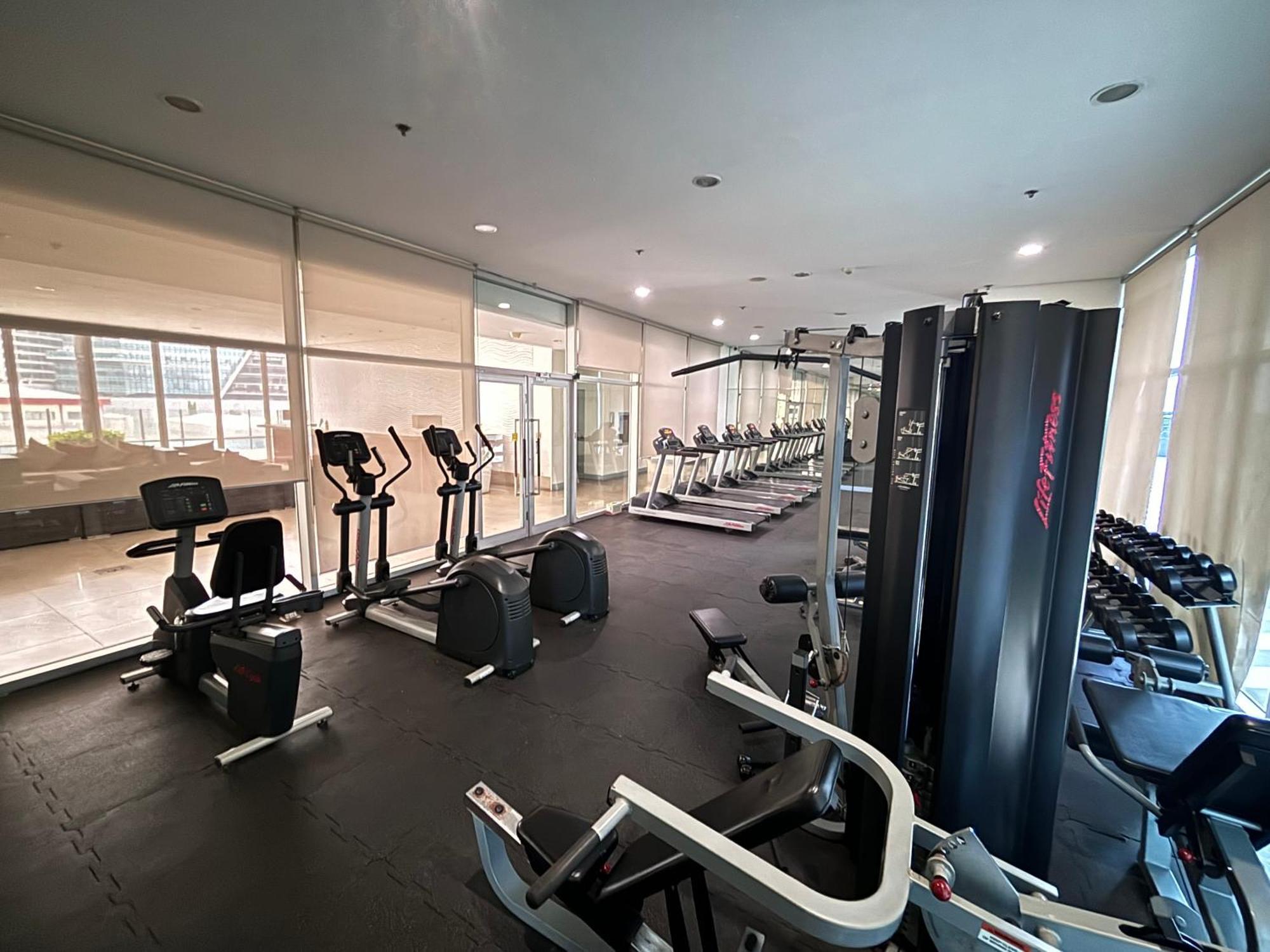 La Amore Place Pasig City Eksteriør billede